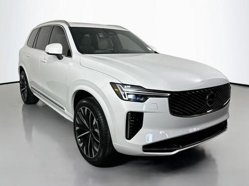 2026 Volvo XC90 B5 Core