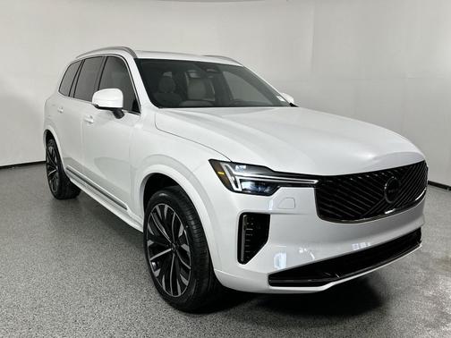2026 Volvo XC90 B5 Core