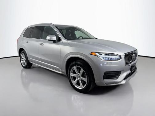 Silver 2023 Volvo XC90 B5 Core