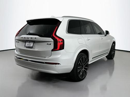 2026 Volvo XC90 B6 Plus 7-Seater