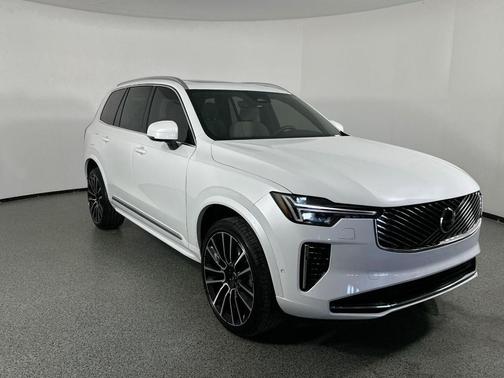 2026 Volvo XC90 B6 Plus 7-Seater