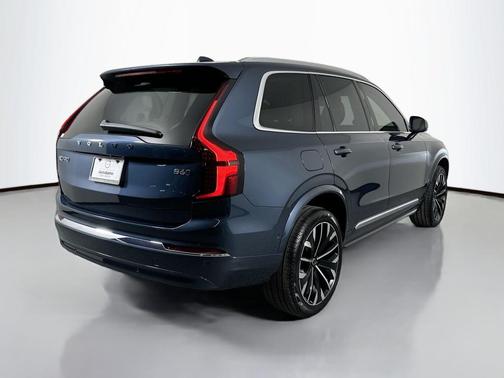 2026 Volvo XC90 B6 Ultra 7-Seater