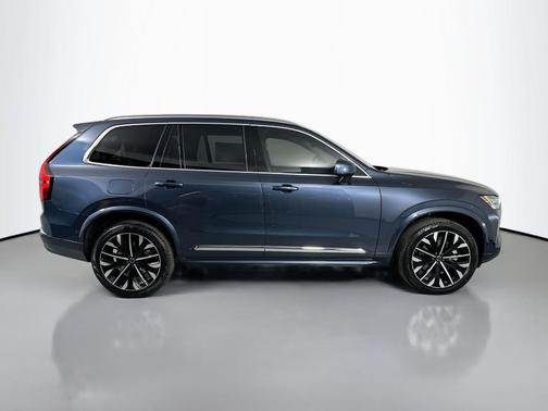 2026 Volvo XC90 B6 Ultra 7-Seater