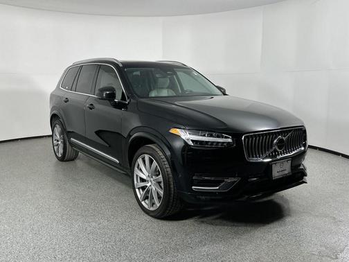 2023 Volvo XC90 B6 Ultimate 7-Seater