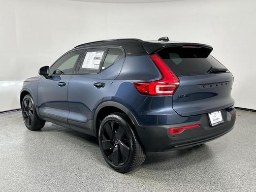 2026 Volvo XC40