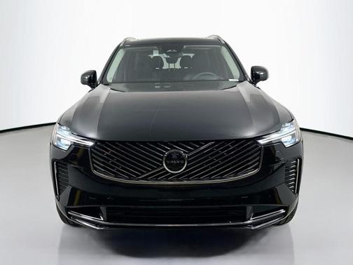 2025 Volvo XC90 Plug-In Hybrid T8 Ultra 7-Seater