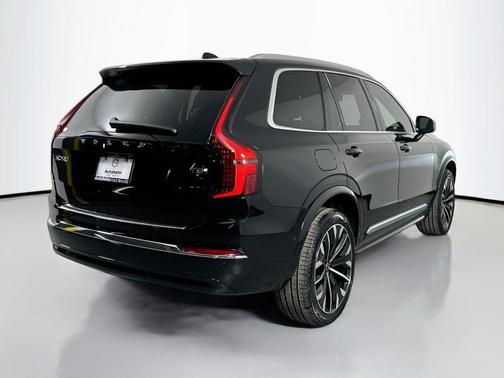 2025 Volvo XC90 Plug-In Hybrid T8 Ultra 7-Seater