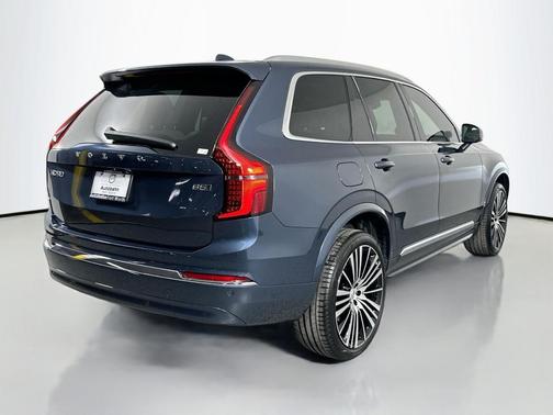 2026 Volvo XC90 B5 Core