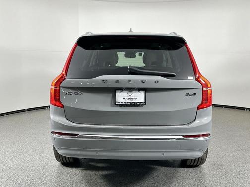 2025 Volvo XC90 B6 Ultra
