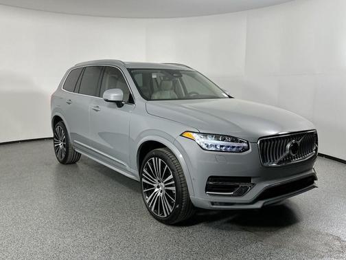 2025 Volvo XC90 B6 Ultra