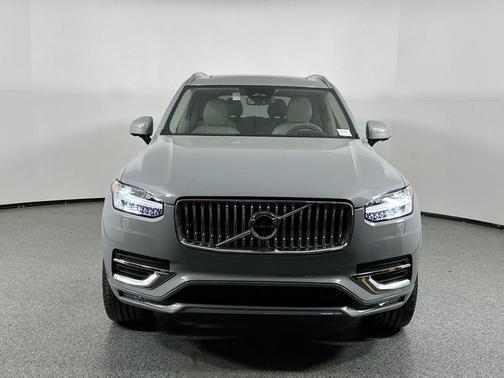 2025 Volvo XC90 B6 Ultra