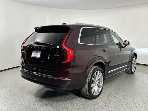 2025 Volvo XC90 B6 Core