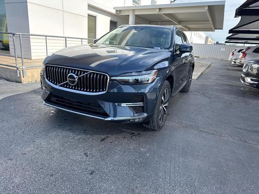 Denim Blue Metallic 2023 Volvo XC60 B5 Plus Bright Theme