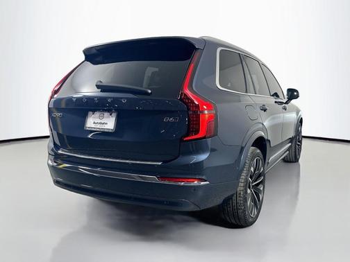 Denim Blue Metallic 2026 Volvo XC90 B6 Plus 7-Seater