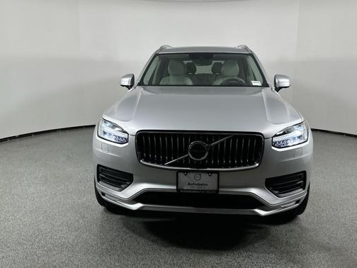 2020 Volvo XC90 T5 Momentum 7 Passenger