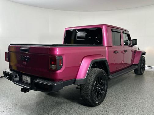 2024 Jeep Gladiator Nighthawk