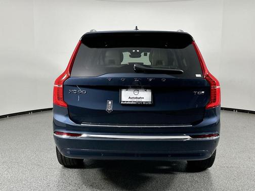 2025 Volvo XC90 Plug-In Hybrid T8 Ultra 7-Seater