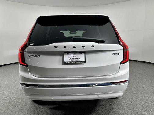 2026 Volvo XC90 B5 Plus 7-Seater