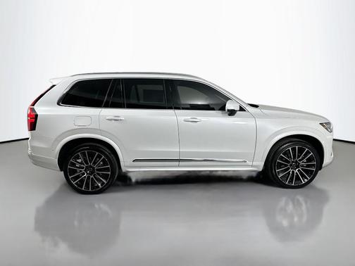 2026 Volvo XC90 B5 Plus 7-Seater