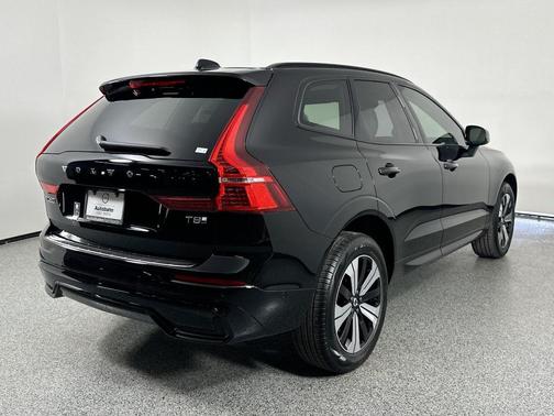 2025 Volvo XC60 Plug-In Hybrid T8 Plus