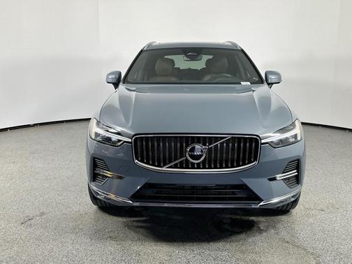 2022 Volvo XC60 B5 Inscription