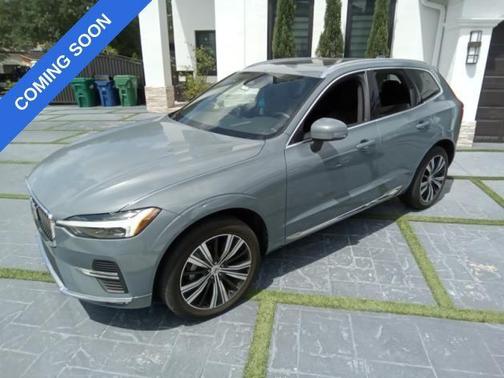 2022 Volvo XC60 B5 Inscription