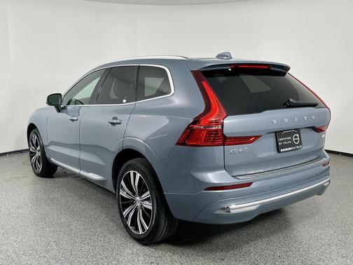 2022 Volvo XC60 B5 Inscription