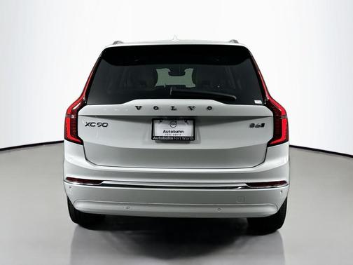 2026 Volvo XC90 B6 Ultra 7-Seater