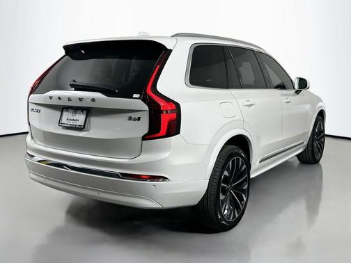 2026 Volvo XC90 B6 Ultra 7-Seater