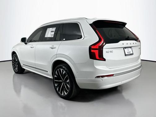 2026 Volvo XC90 B6 Ultra 7-Seater