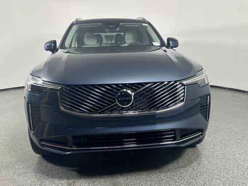 2026 Volvo XC90 B6 Ultra 7-Seater