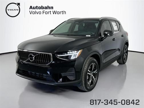 2025 Volvo XC40 B5 Core Bright Theme