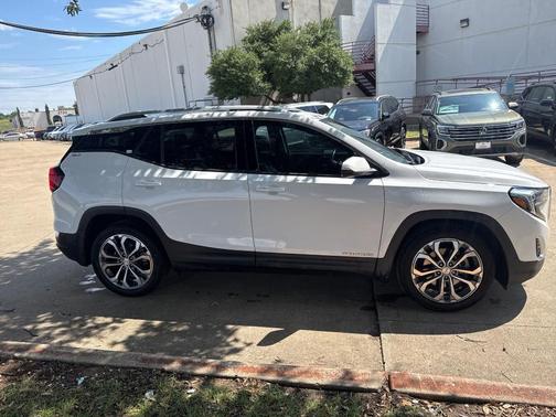 Summit White 2020 GMC Terrain SLT