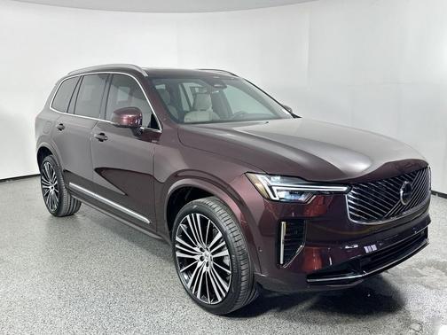 2026 Volvo XC90 B5 Plus