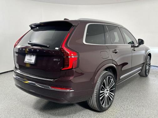 2026 Volvo XC90 B5 Plus