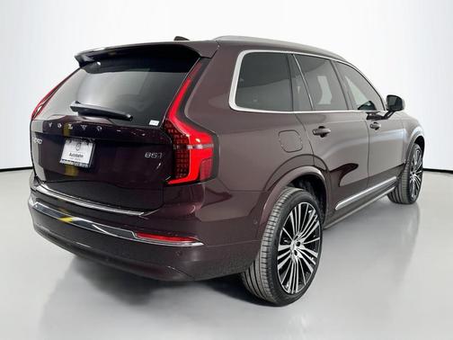 2026 Volvo XC90 B5 Plus 7-Seater
