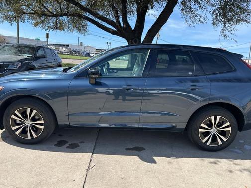 2024 Volvo XC60 B5 Core