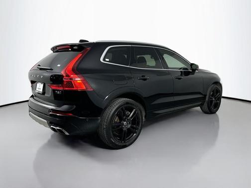2019 Volvo XC60 T6 Momentum