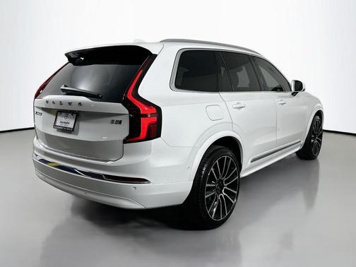 2026 Volvo XC90 B5 Plus 6-Seater