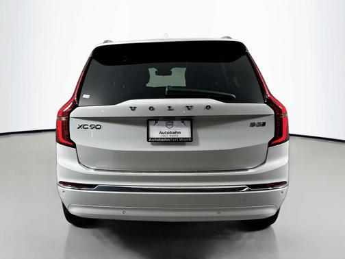 2026 Volvo XC90 B5 Plus 6-Seater
