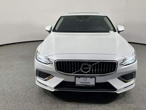 2022 Volvo S60 Recharge Plug-In Hybrid T8 Inscription
