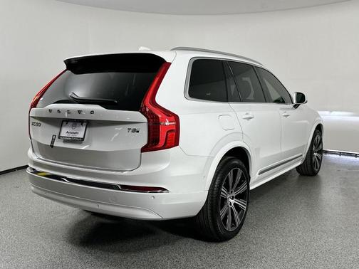 2025 Volvo XC90 Plug-In Hybrid T8 Plus 7-Seater