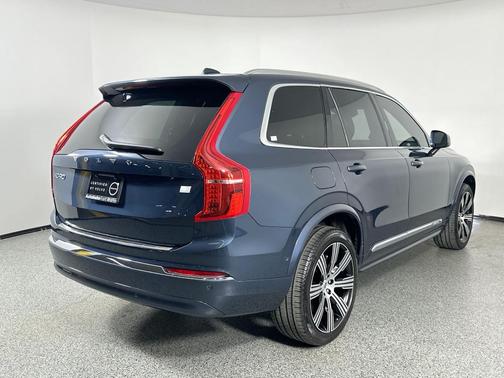 2023 Volvo XC90 Recharge Plug-In Hybrid T8 Plus Bright Theme 7 Passenger