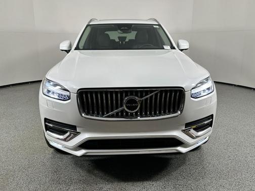 2023 Volvo XC90 B6 Plus 7-Seater
