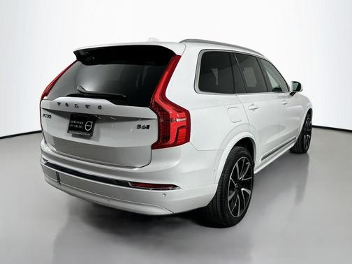 2023 Volvo XC90 B6 Plus 7-Seater