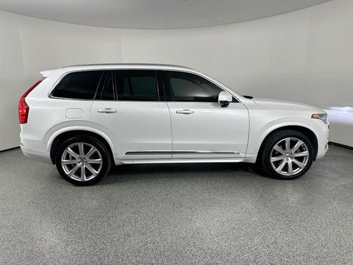 2018 Volvo XC90 T6 Inscription