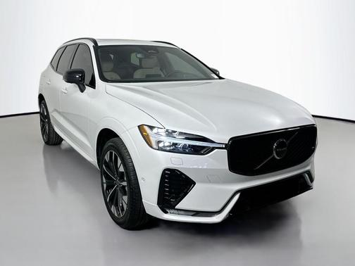 2026 Volvo XC60 B5 Plus