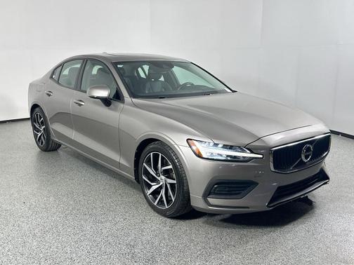 2019 Volvo S60 T5 Momentum
