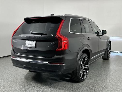 2025 Volvo XC90 B6 Ultra