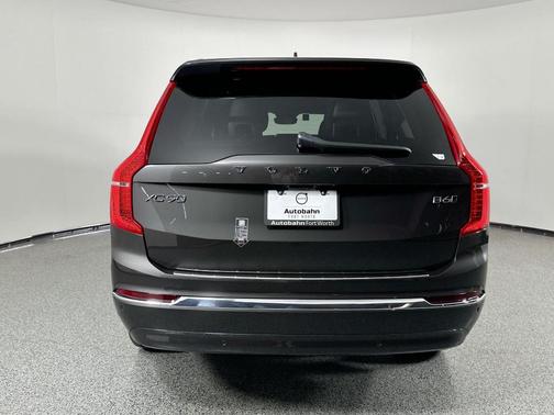2025 Volvo XC90 B6 Ultra